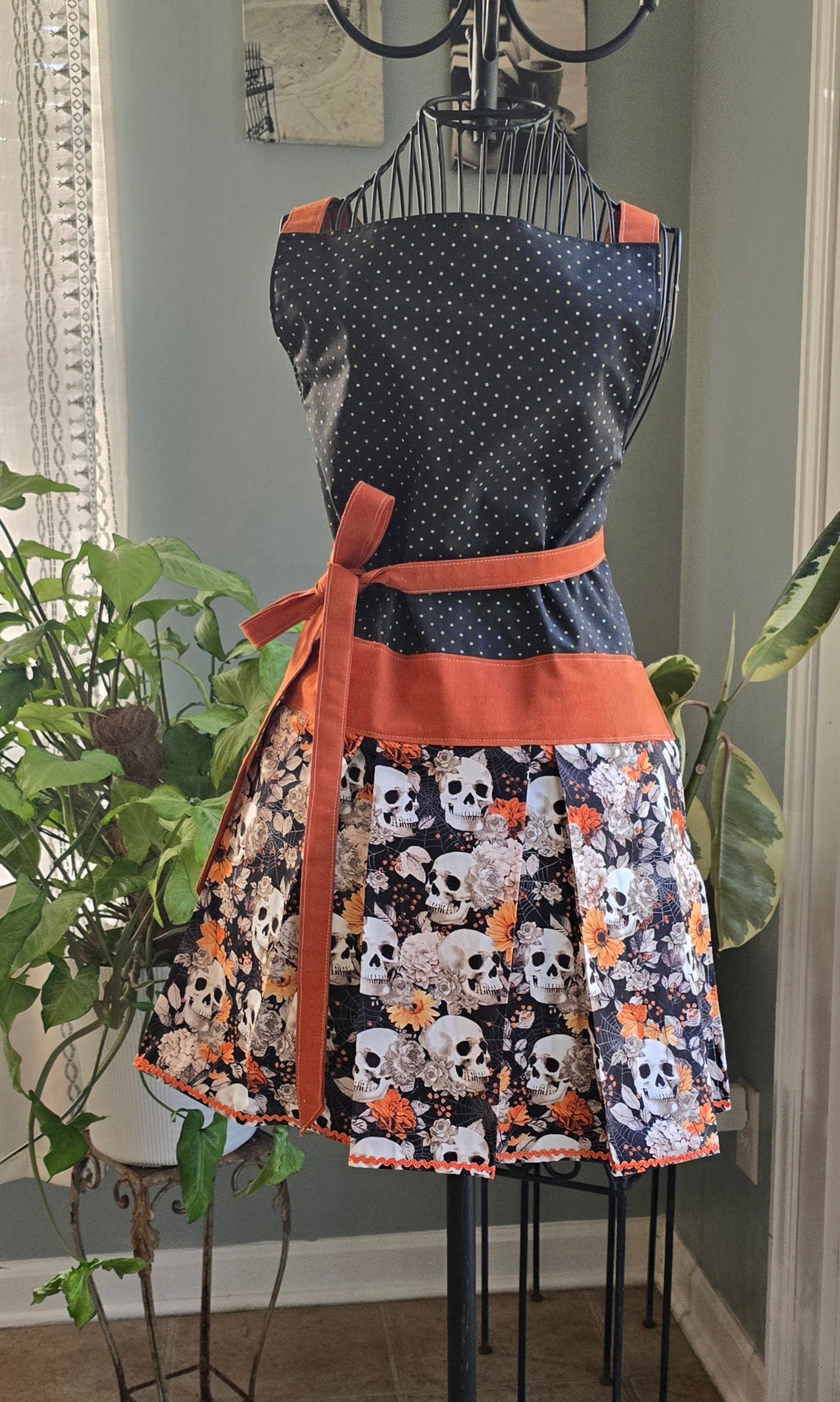 Skull đź’€ Apron