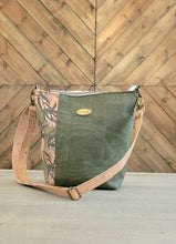 Shoulder bag/ Crossbody bag