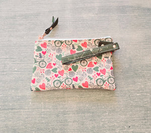 Wristlet bag