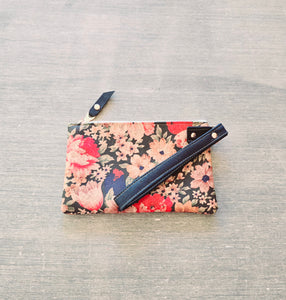 Wristlet bag