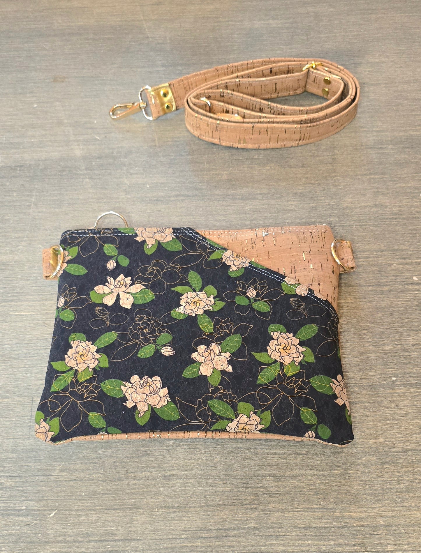 Magnolia cork Crossbody Bag