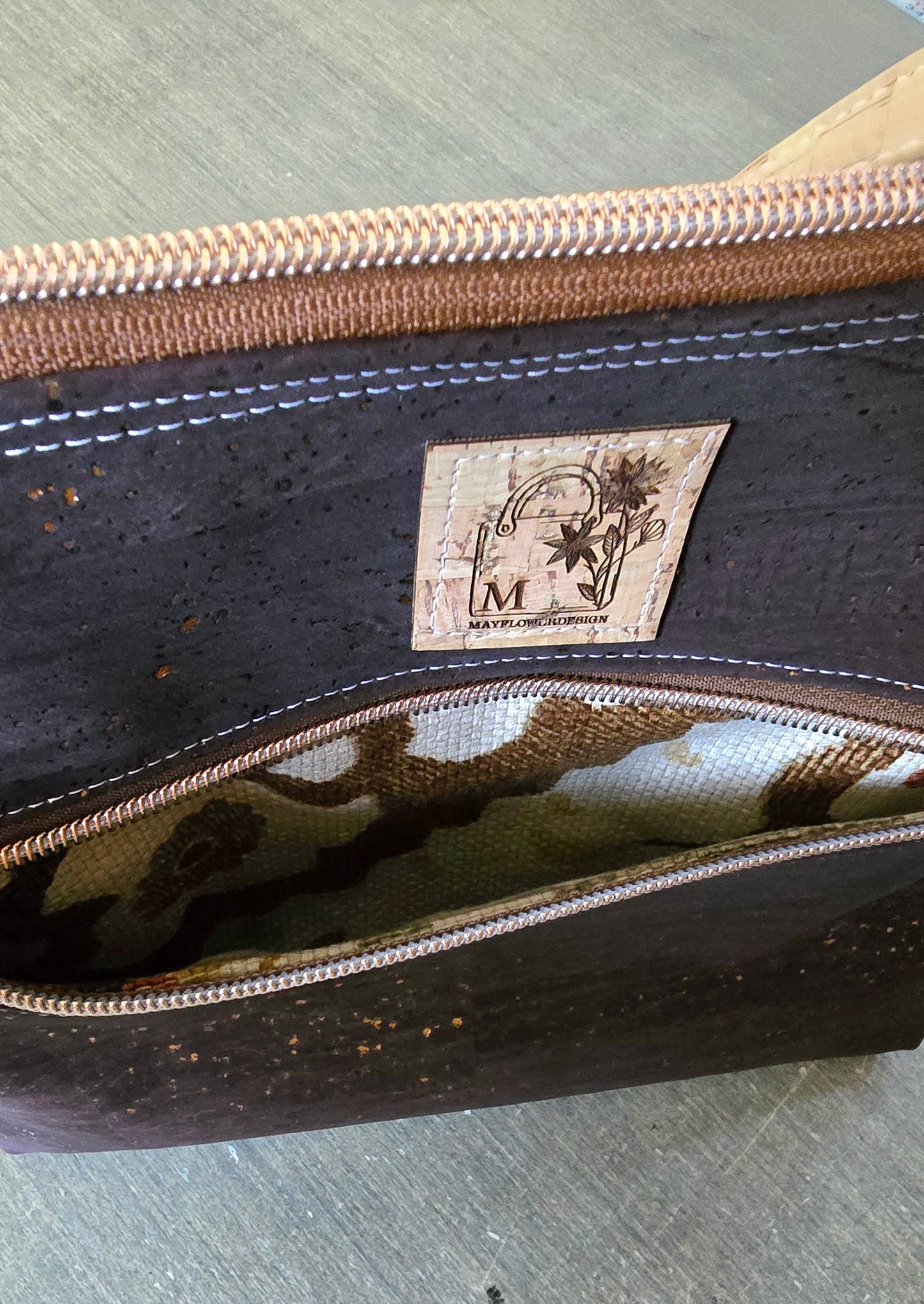 Brown Cork with golden flakes Shoulder Bag