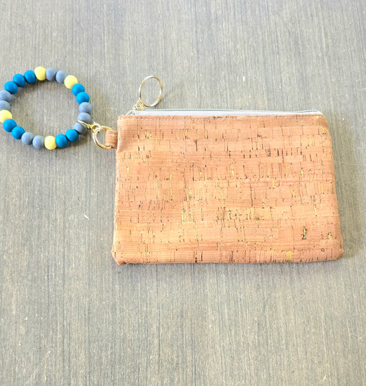 Wristlet bag with silicone beads bracelet