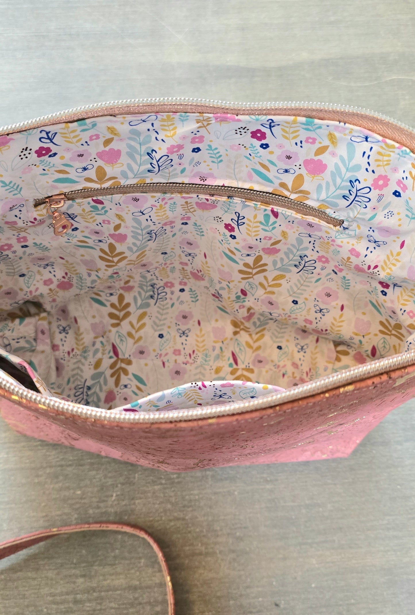Light Pink & gold flakes cork Bag