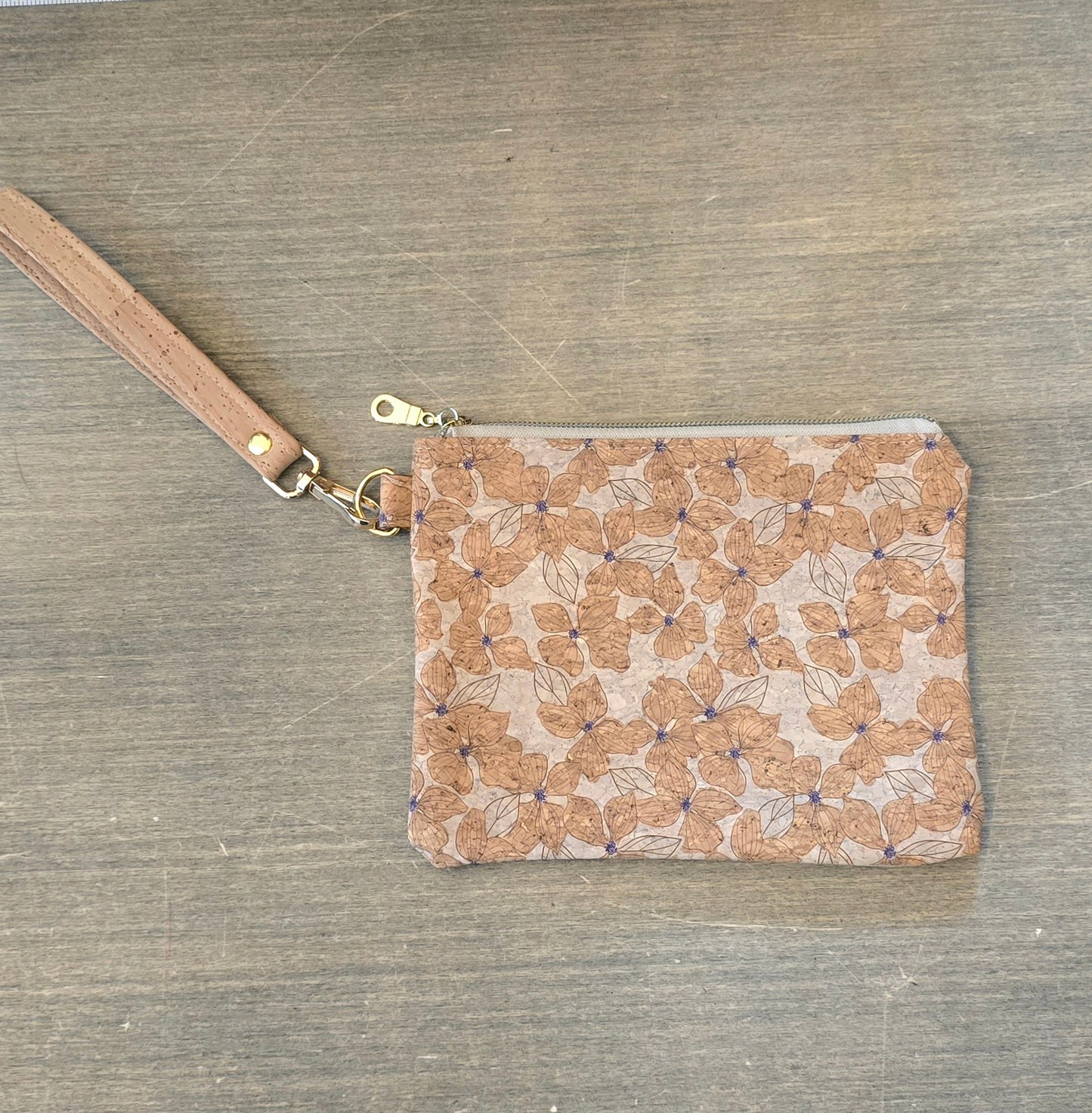 Wristlet bag