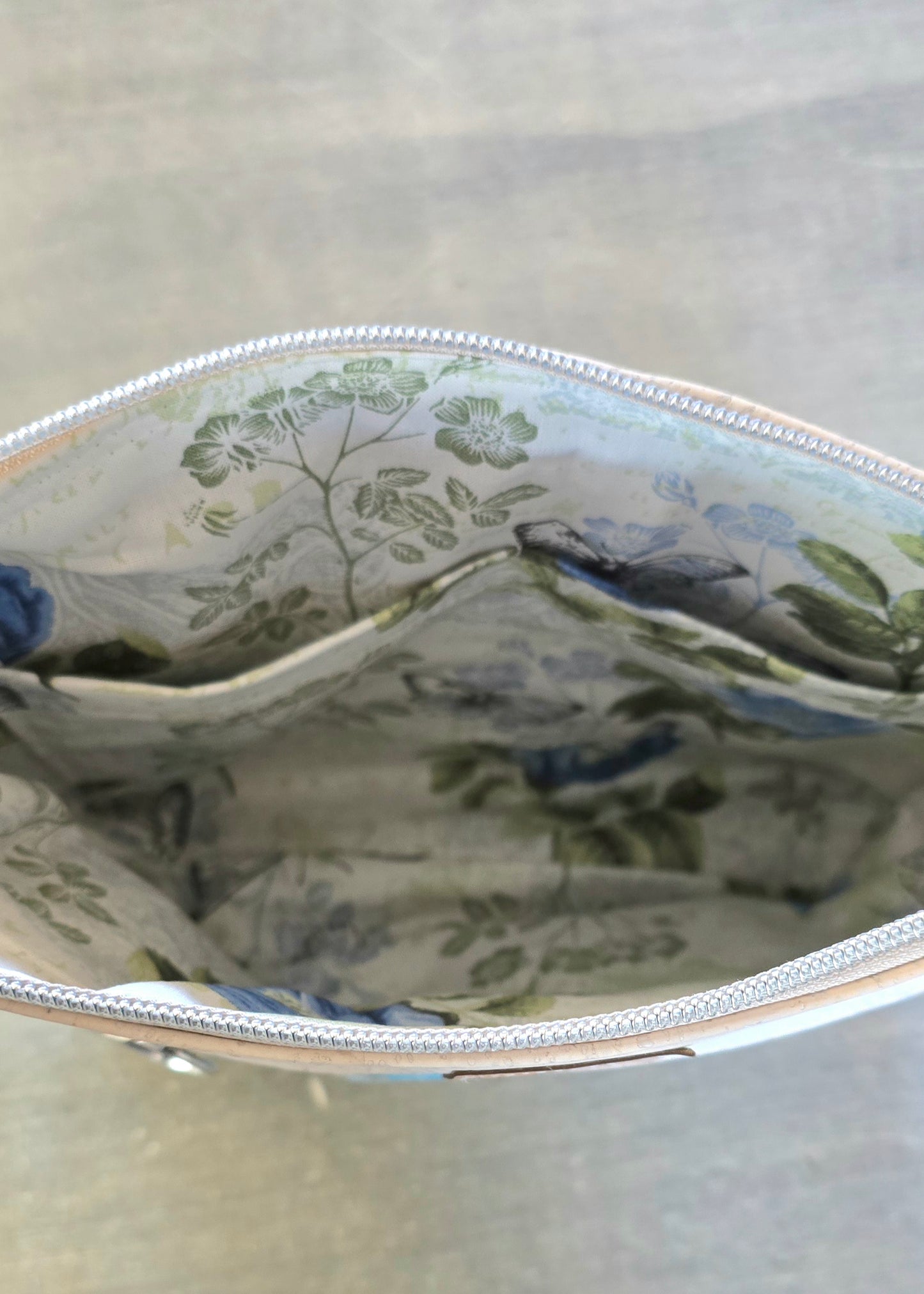 Daisy Cork Shoulder/Crossbody Bag