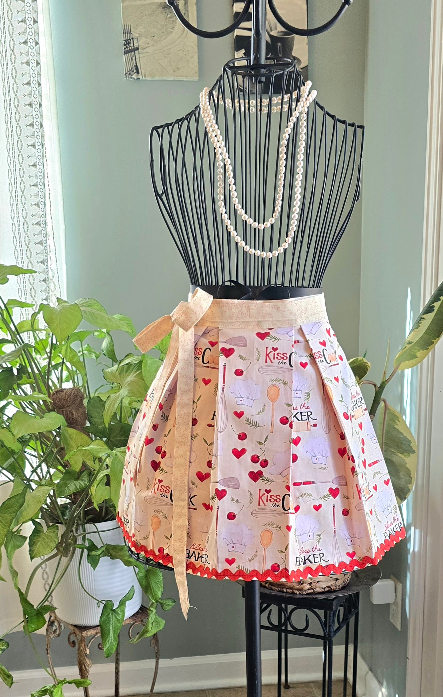 Kiss the Baker Kitchen Apron